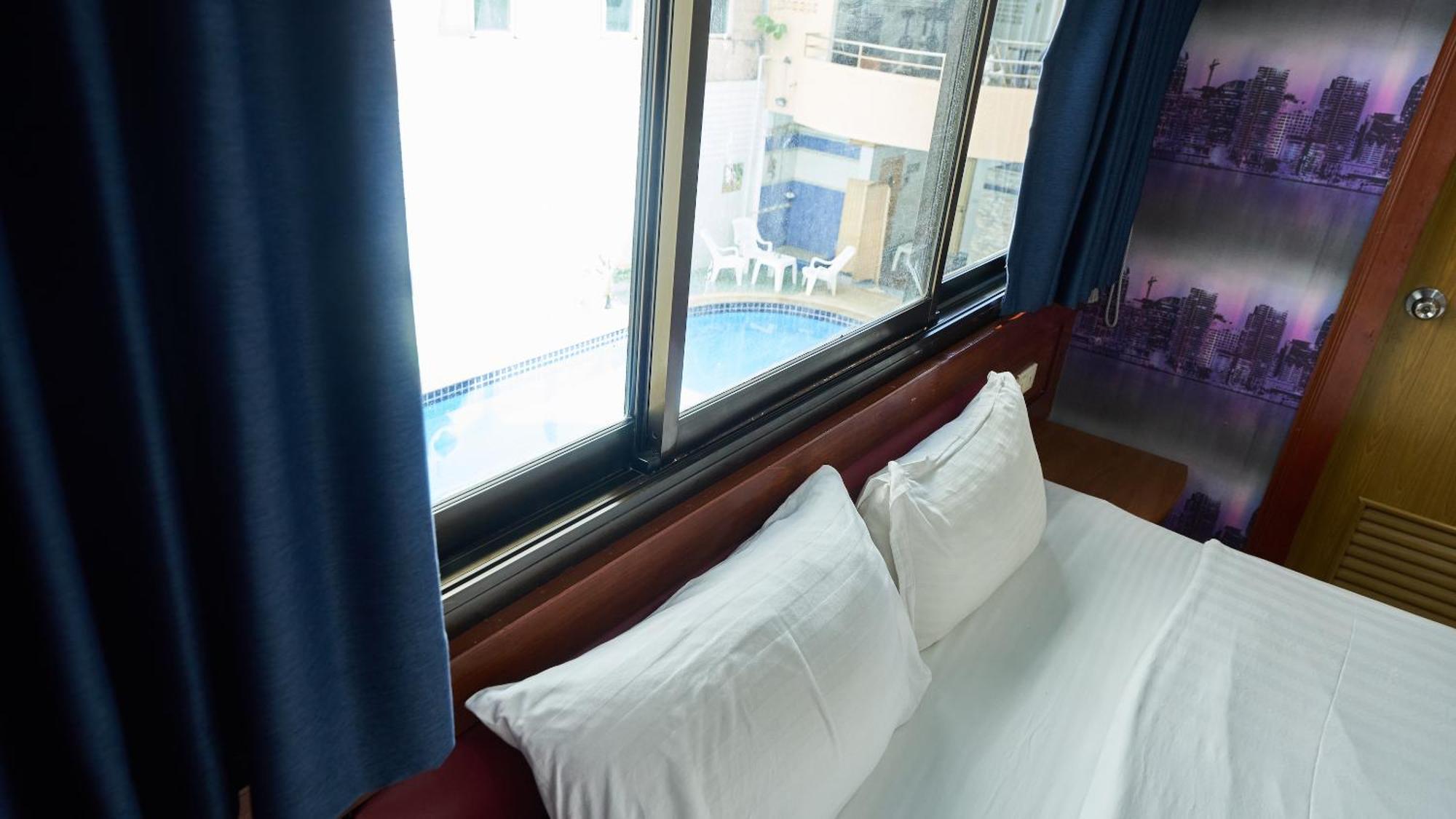 Lime Hotel Patong Cameră foto