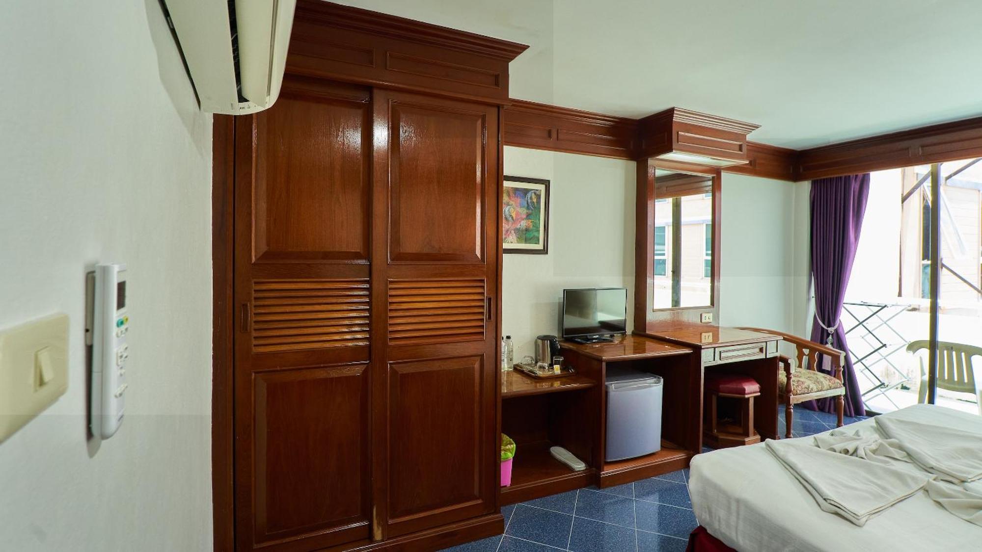 Lime Hotel Patong Cameră foto