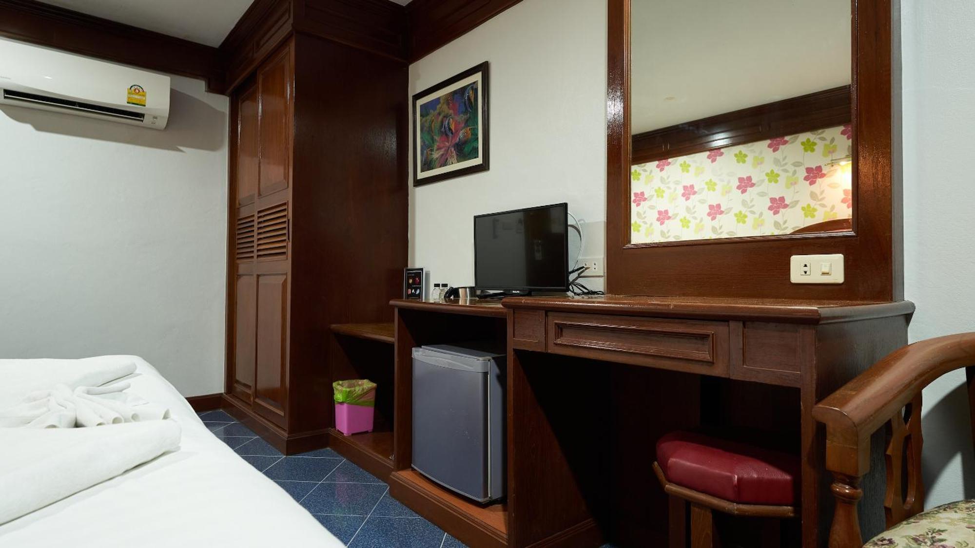 Lime Hotel Patong Cameră foto