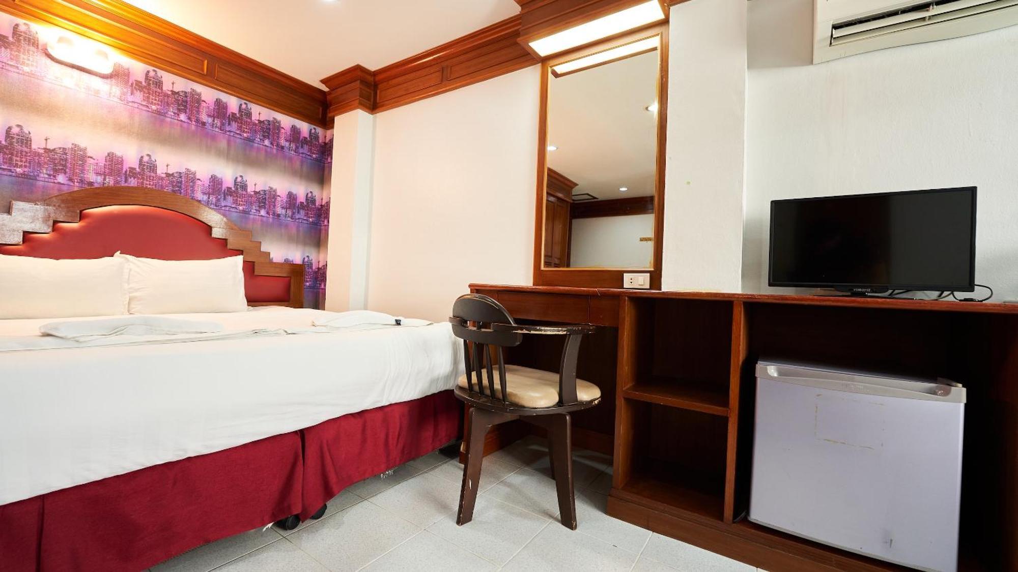 Lime Hotel Patong Cameră foto