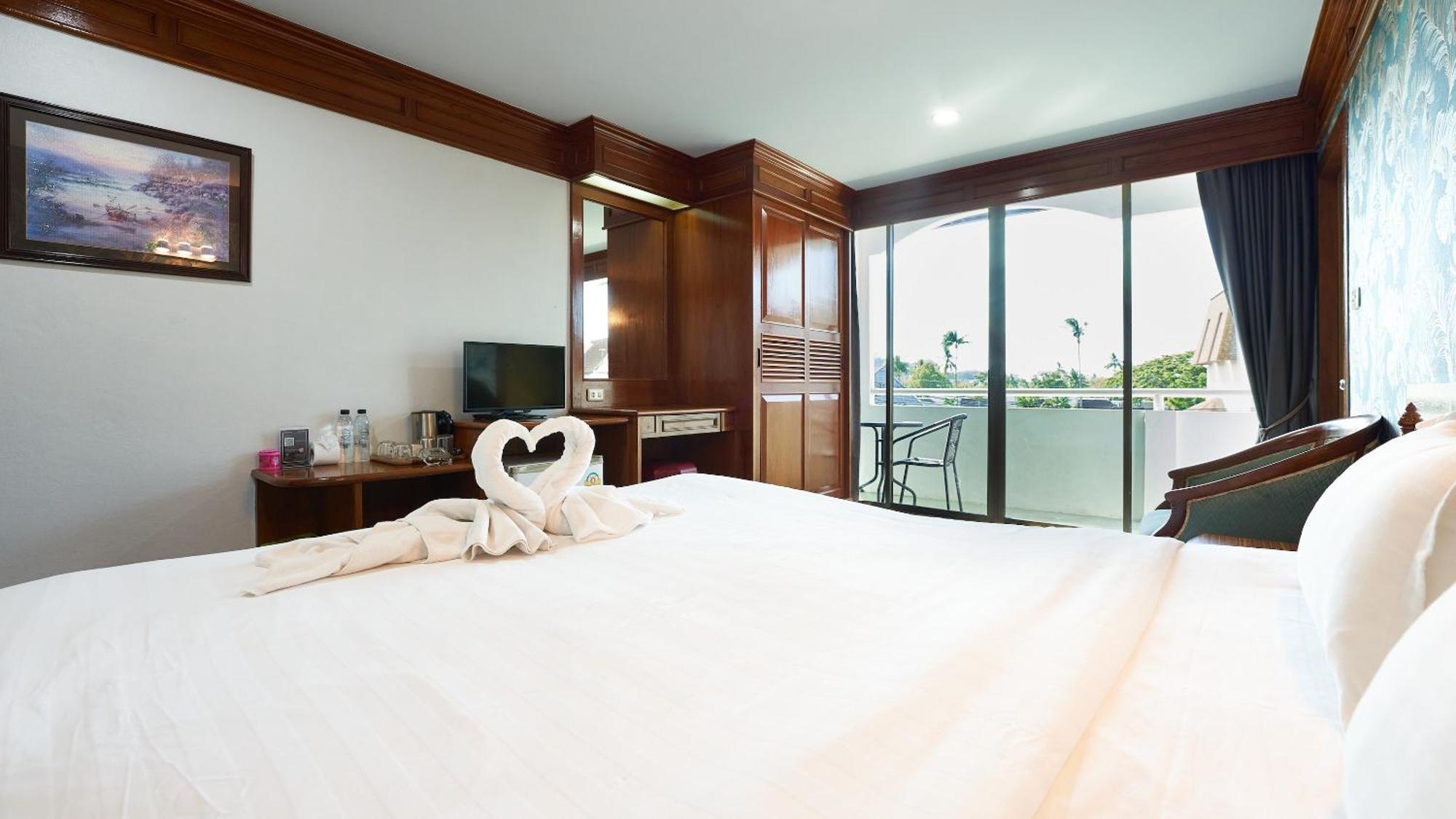 Lime Hotel Patong Cameră foto
