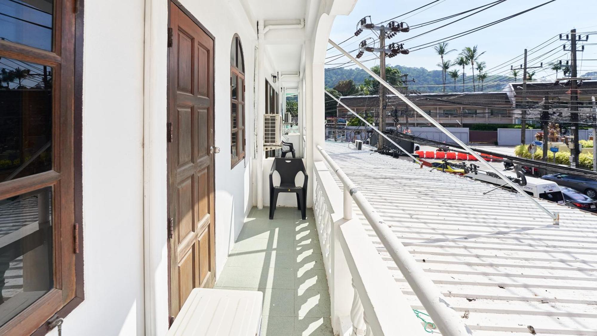Lime Hotel Patong Cameră foto